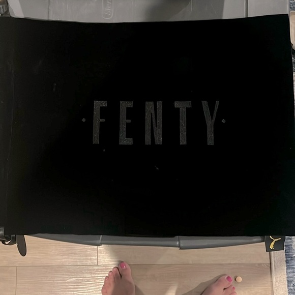 Fenty Puma Rhianna Black Velvet Dust Cover Bag - Picture 1 of 3
